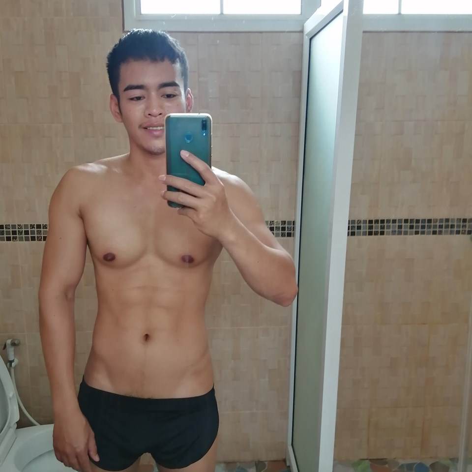 นมหนุ่มๆ #FF3030