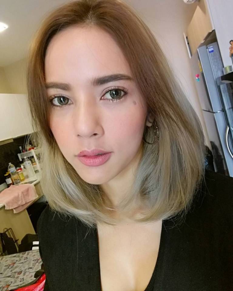 อุ้ม ลักขณา