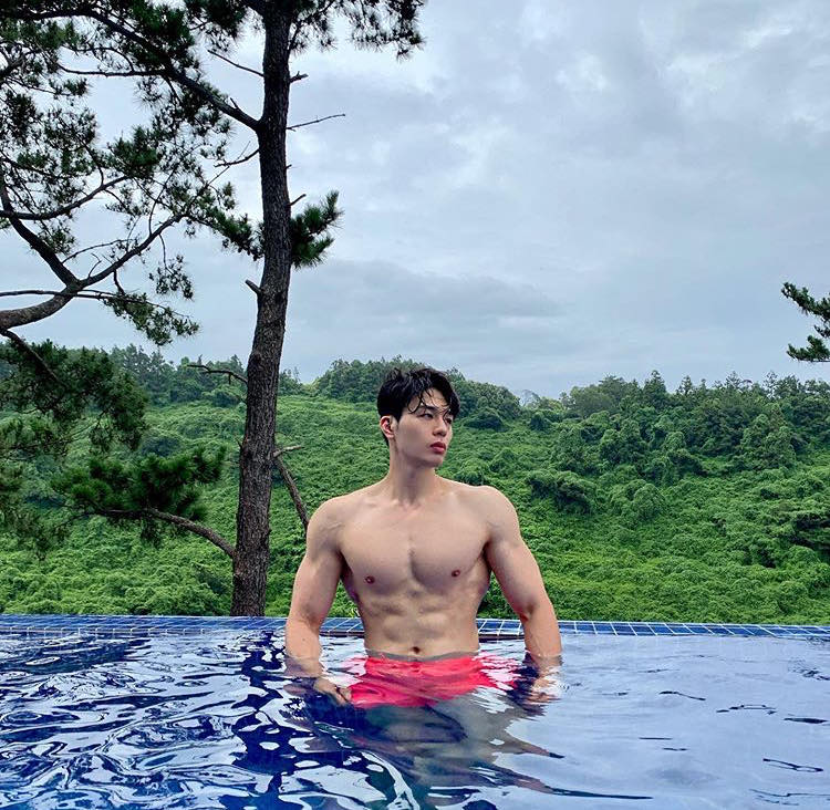 male body 192