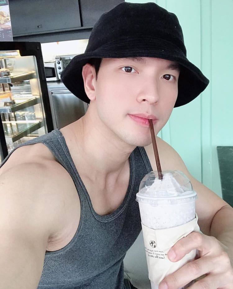 หน้าหล่อใจละลาย #9966FF