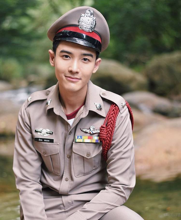 หน้าหล่อใจละลาย #9966FF