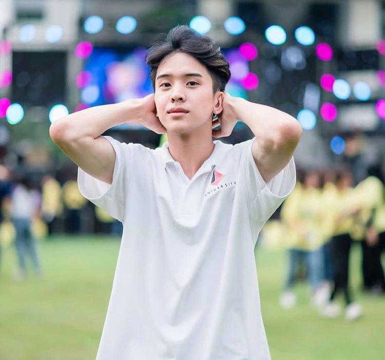 หน้าหล่อใจละลาย #9966FF