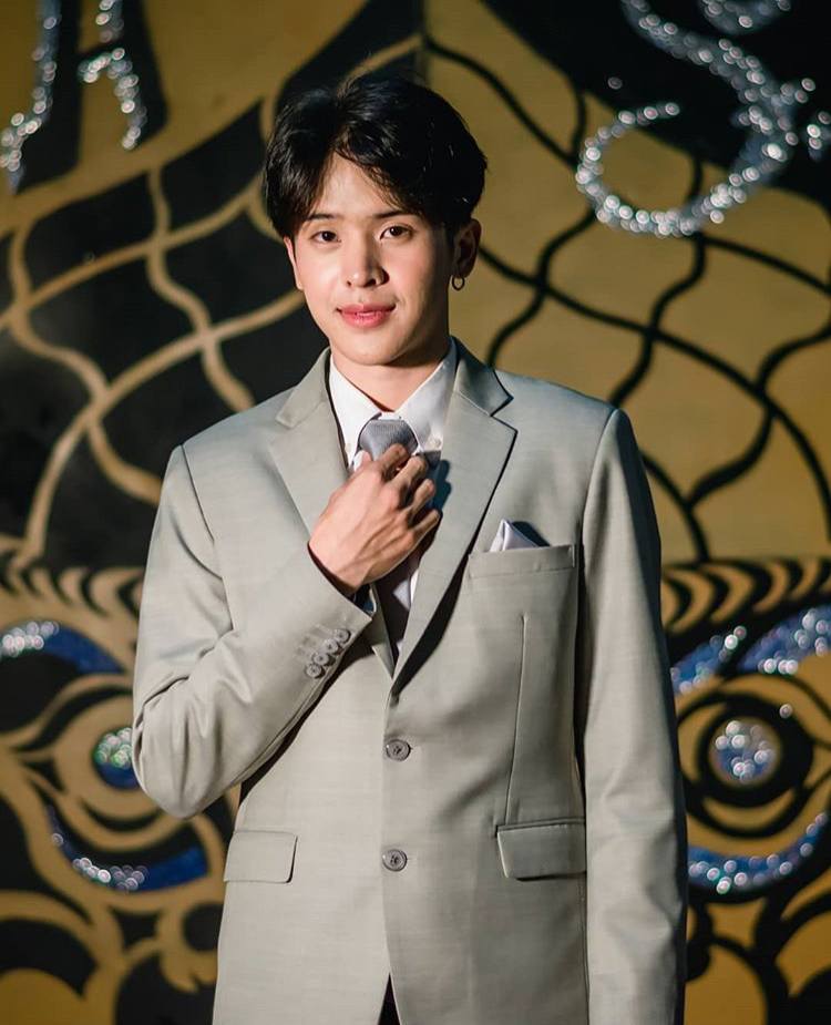 หน้าหล่อใจละลาย #9966FF