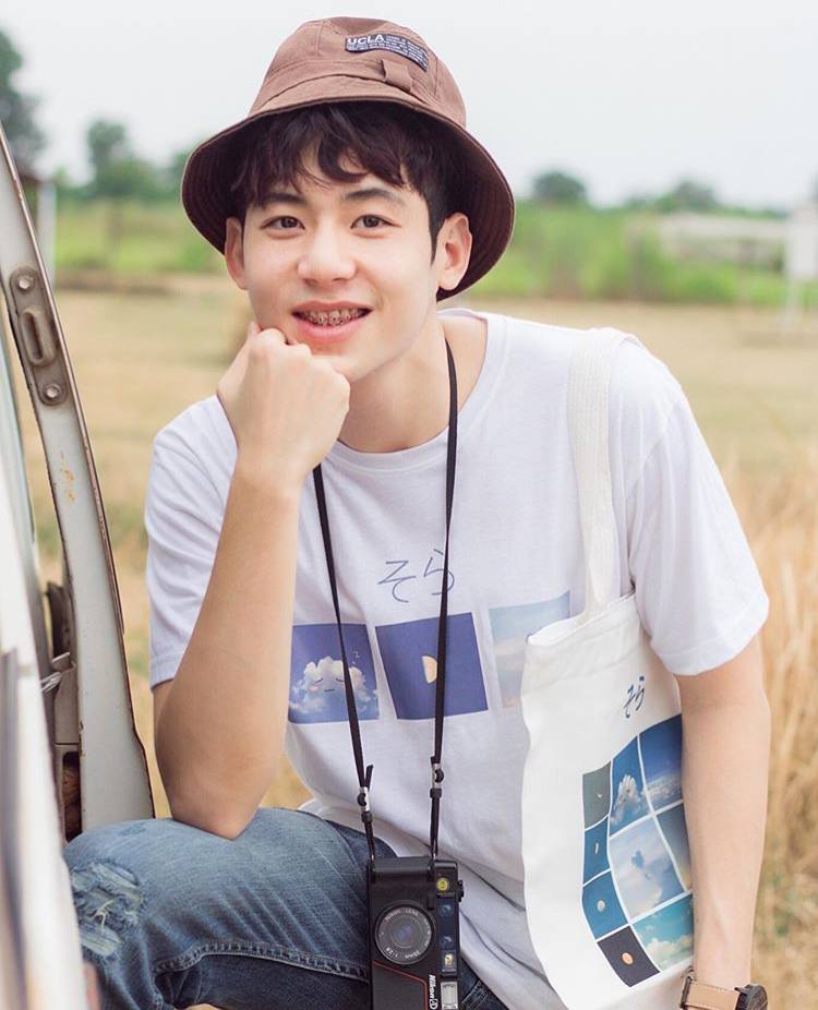 หน้าหล่อใจบาง #3366FF