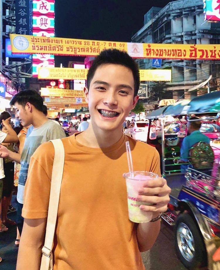 หน้าหล่อใจบาง #3366FF