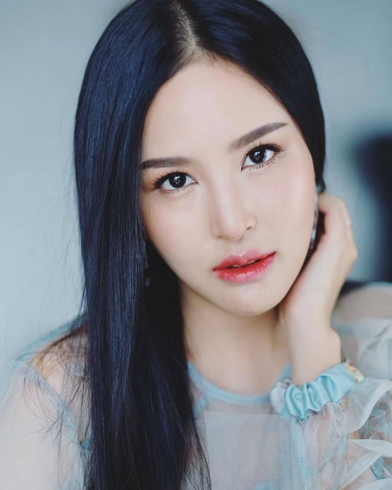 พอลลี่​ พร​พรรณ​