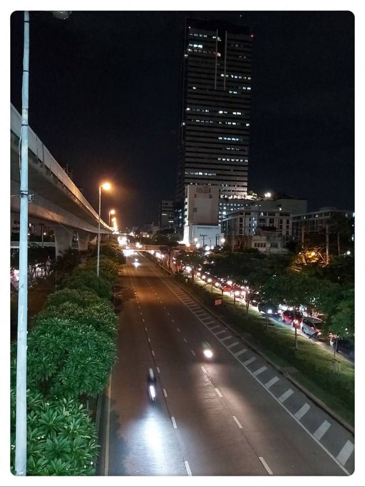 สาทร