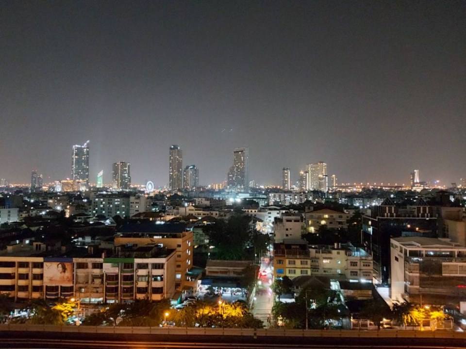 สาทร