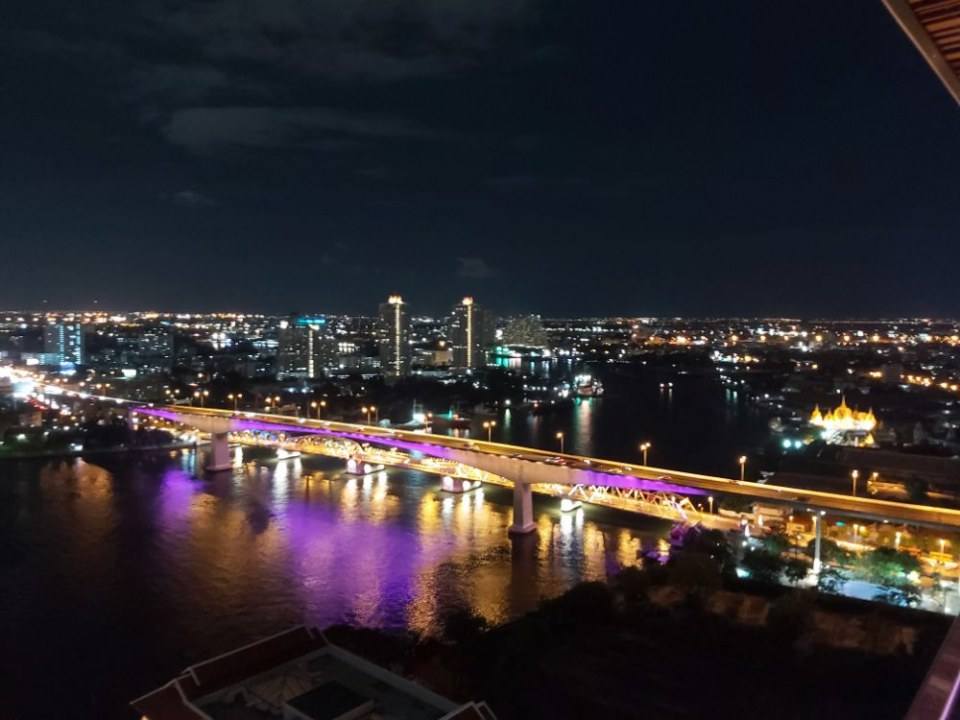 AVANI Riverside Bangkok Hotel