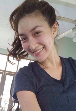 แก้มอมชมพูแลดูสุขภาพดี