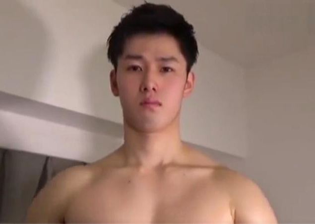 เอ่อคืนนี้ ก้มเก็บสบู่ให้หน่อยนะ