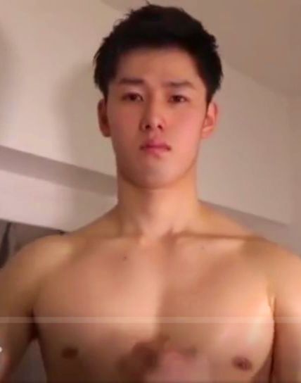 เอ่อคืนนี้ ก้มเก็บสบู่ให้หน่อยนะ