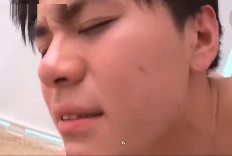 อุ้ย..สบู่ตก (ก้มไปเก็บให้ทีนะ)