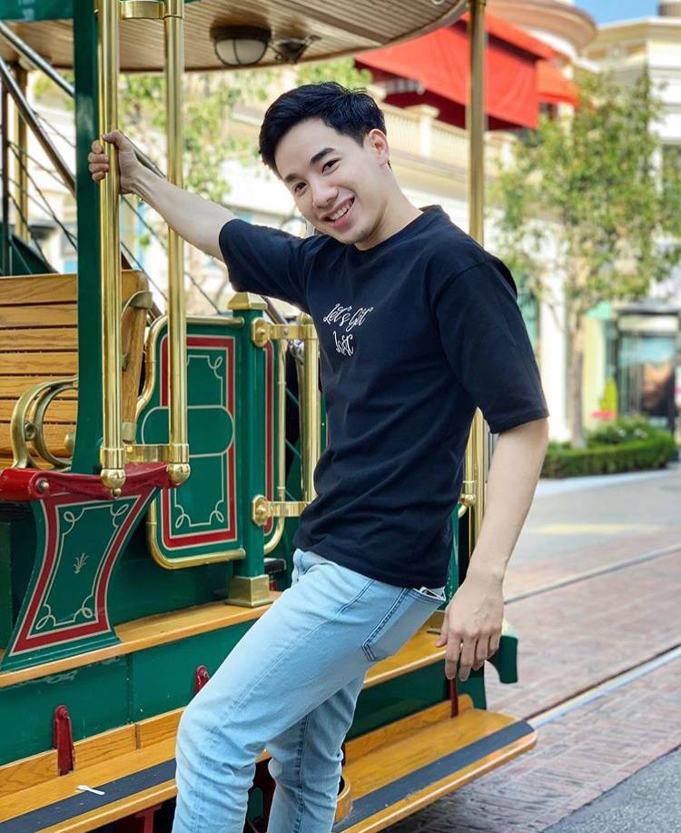 หล่อบ้างน่ารักบ้าง ๖๕