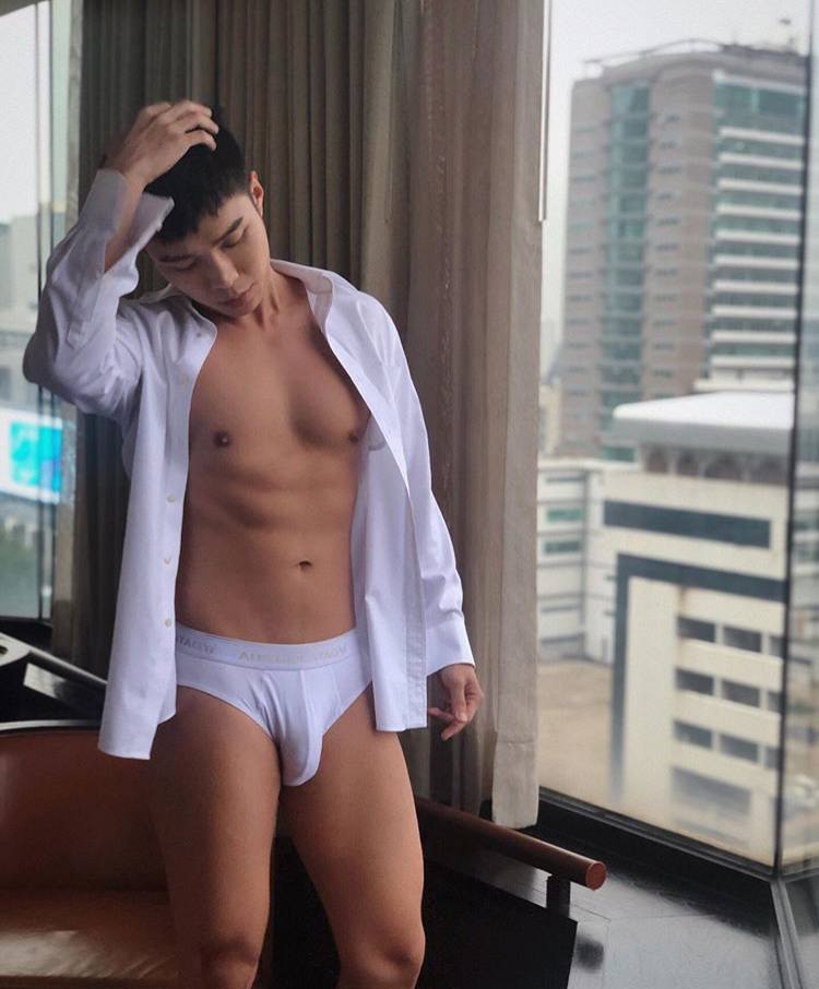 หล่อบ้างน่ารักบ้าง ๖๕
