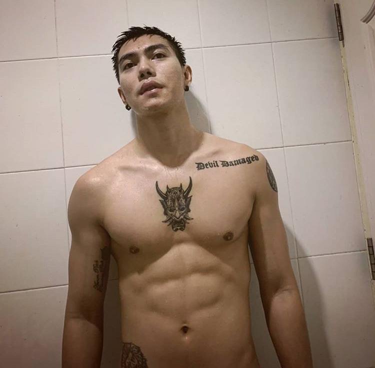 หล่อบ้างน่ารักบ้าง ๖๗