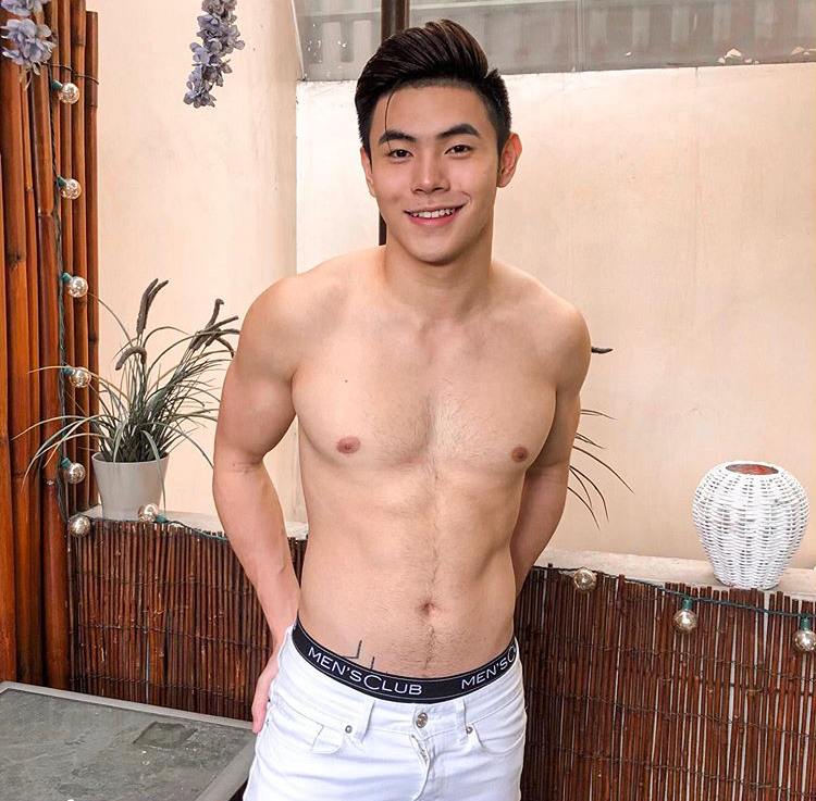 หล่อบ้างน่ารักบ้าง ๖๗