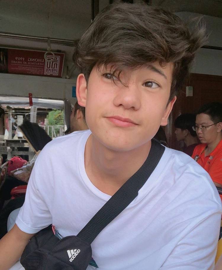 หล่อบ้างน่ารักบ้าง ๖๙