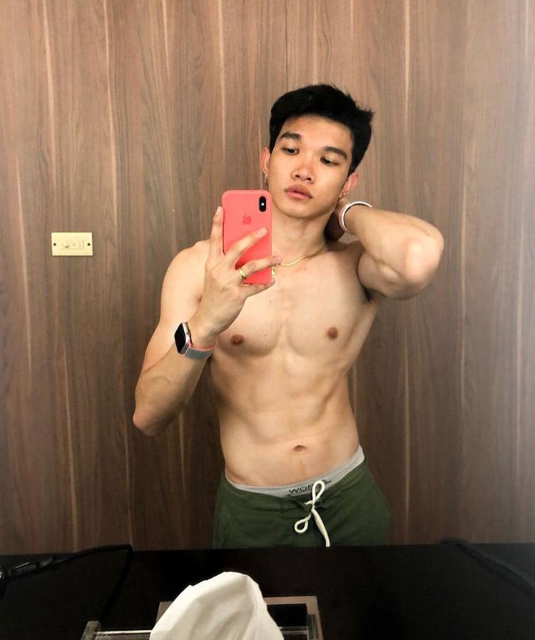 หล่อบ้างน่ารักบ้าง ๗๐