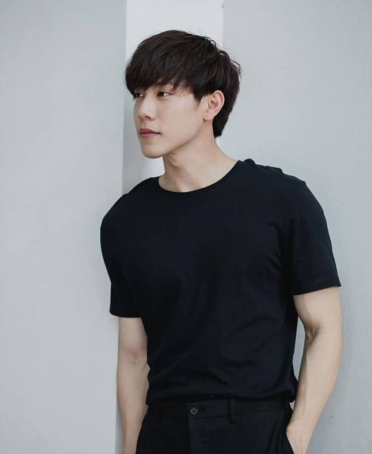 หล่อบ้างน่ารักบ้าง ๗๐