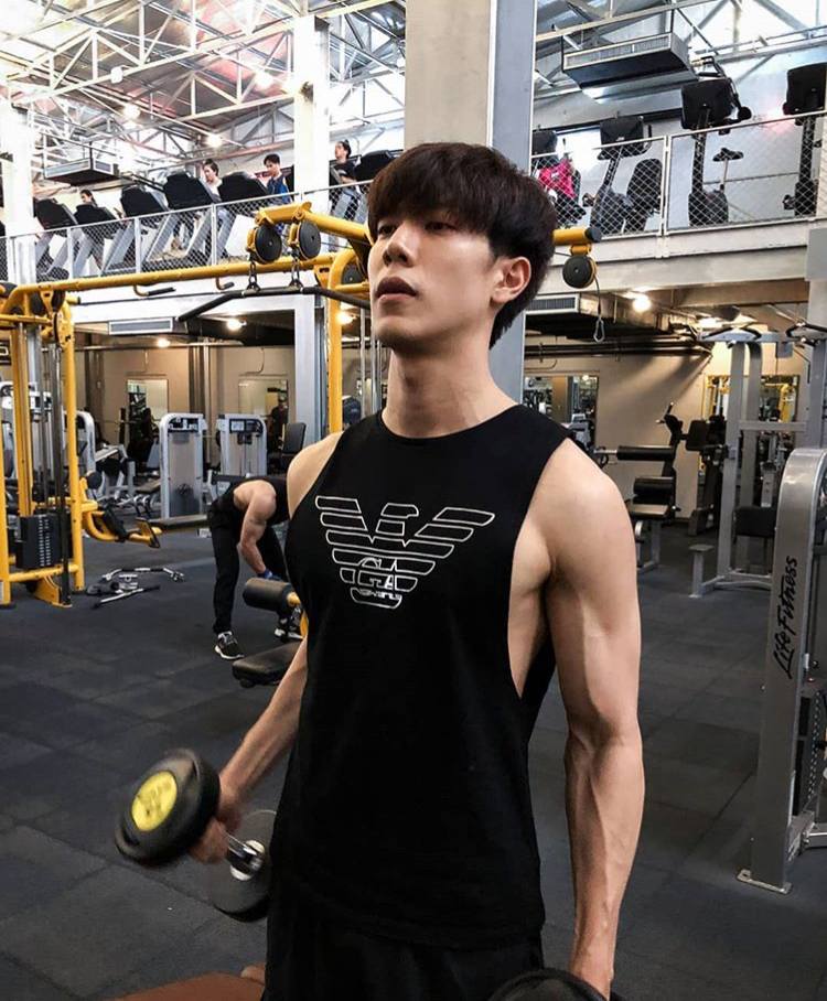 หล่อบ้างน่ารักบ้าง ๗๐