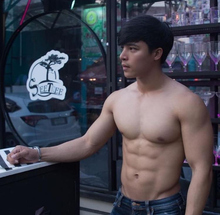 หล่อบ้างน่ารักบ้าง ๗๑