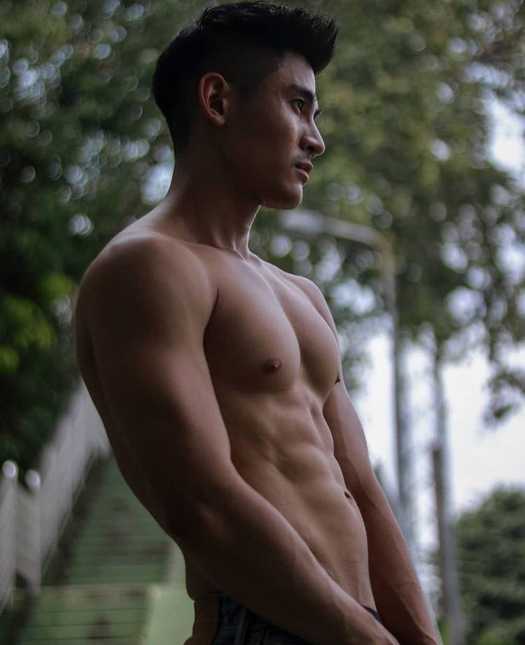 หล่อบ้างน่ารักบ้าง ๗๒