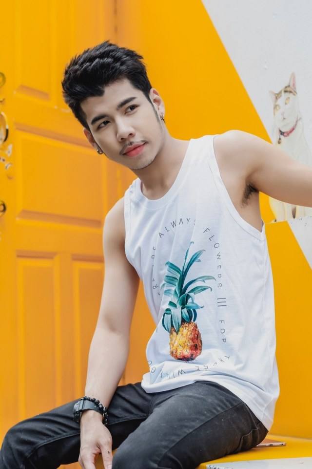 หล่อบ้างน่ารักบ้าง ๗๕