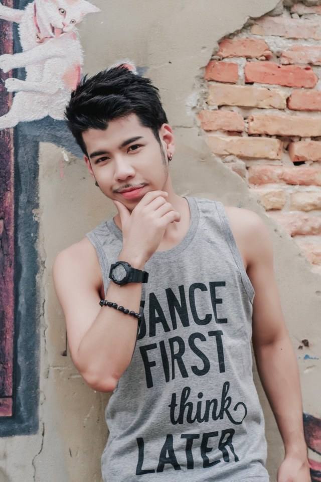 หล่อบ้างน่ารักบ้าง ๗๕