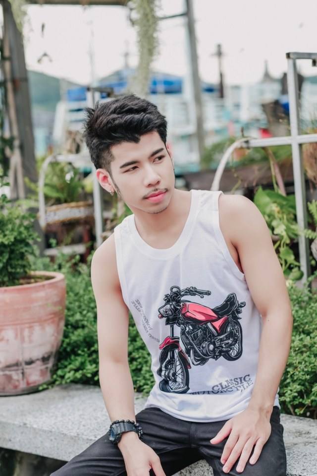 หล่อบ้างน่ารักบ้าง ๗๕