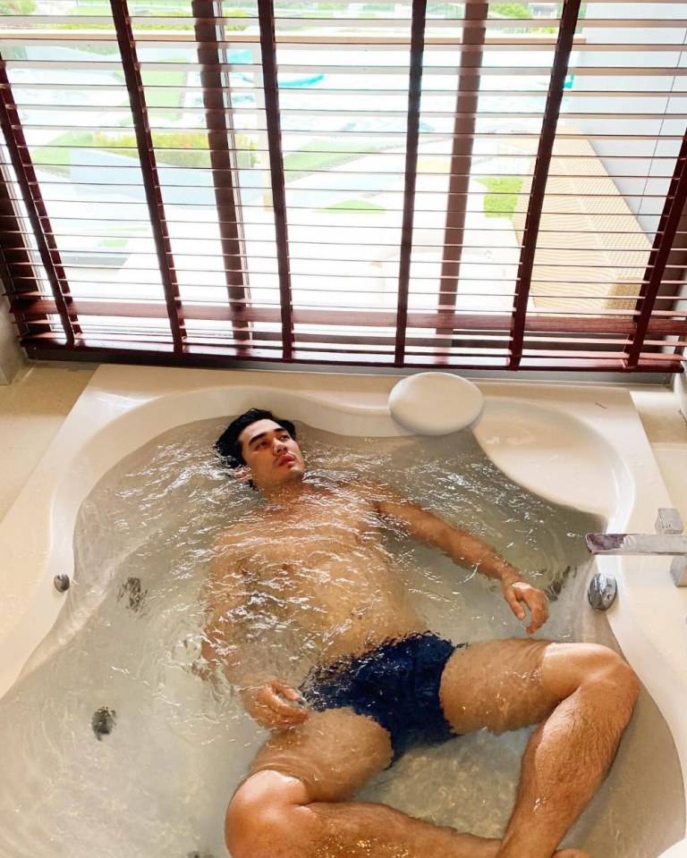 "ดิว นัทธพงษ์" เน้นๆ