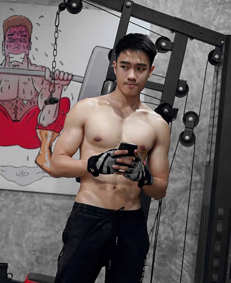 หล่อบ้างน่ารักบ้าง ๗๖