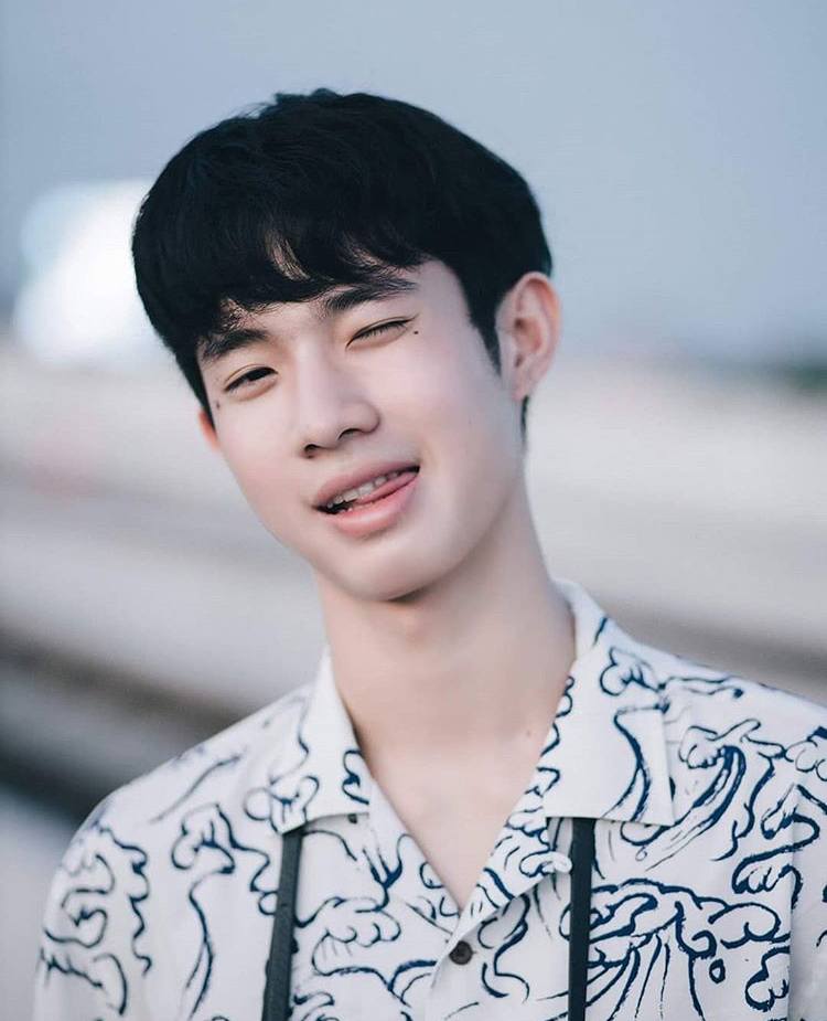 หล่อบ้างน่ารักบ้าง ๗๖
