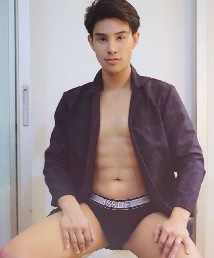 หล่อบ้างน่ารักบ้าง ๗๖