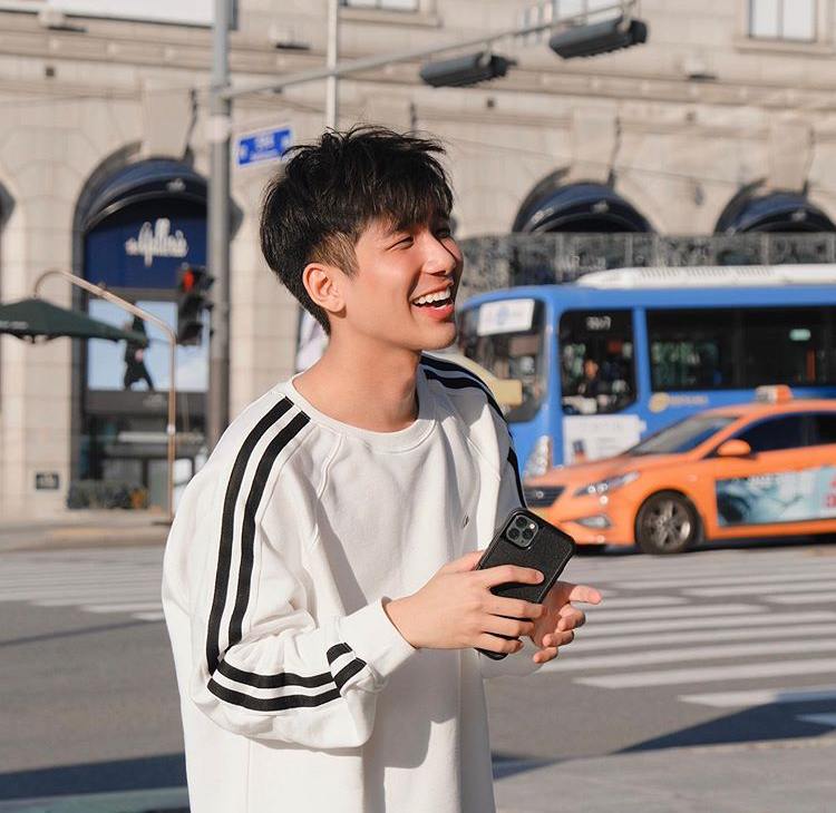 หล่อบ้างน่ารักบ้าง ๗๖