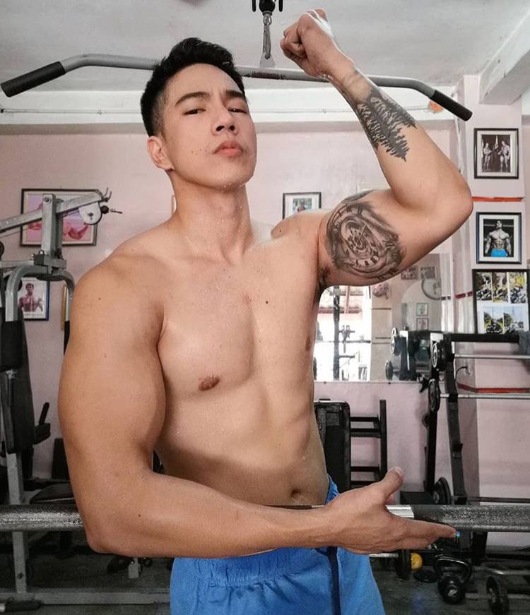 หล่อบ้างน่ารักบ้าง ๗๖