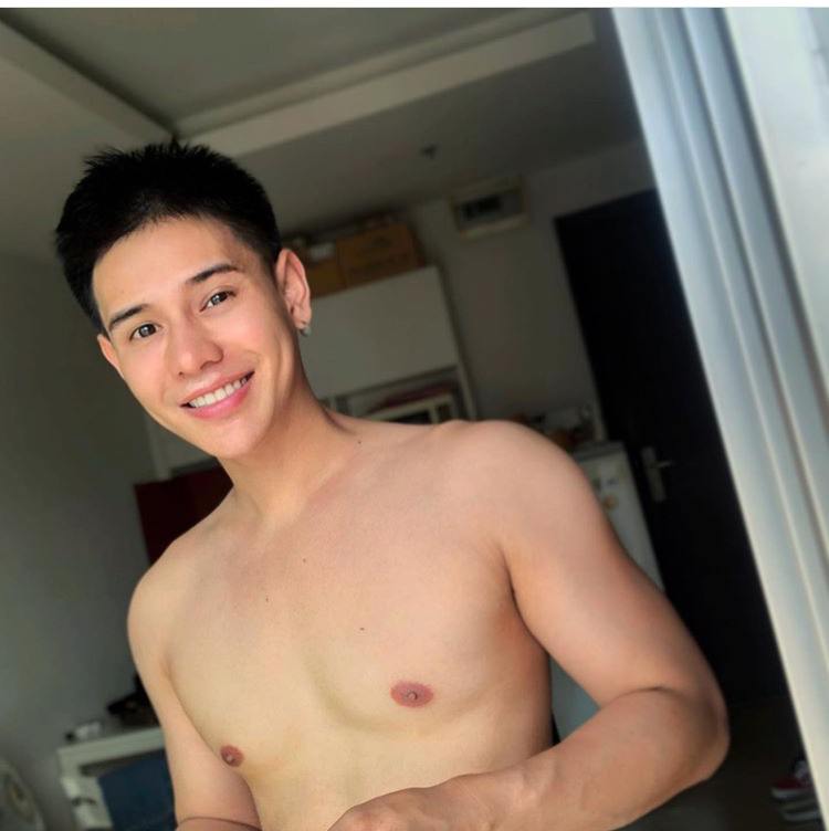 หล่อบ้างน่ารักบ้าง ๗๗
