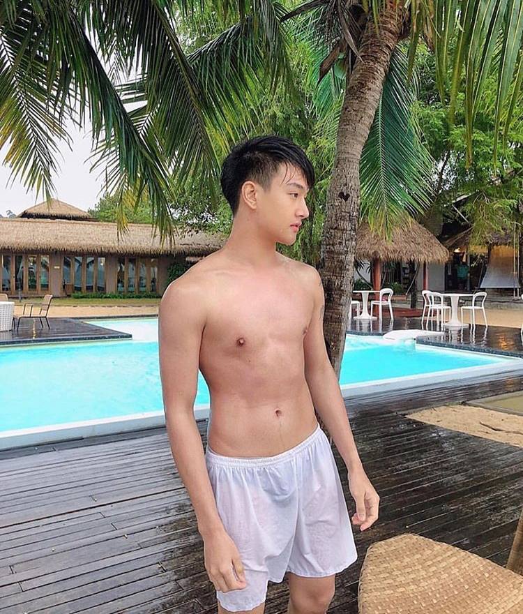 หล่อบ้างน่ารักบ้าง ๗๗