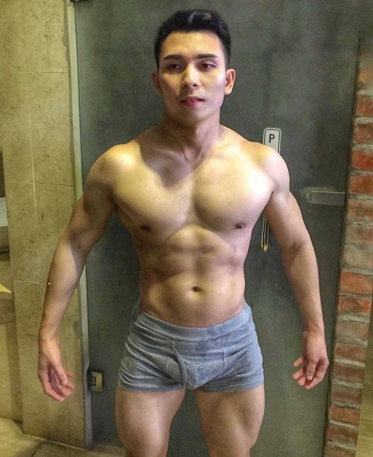 หล่อบ้างน่ารักบ้าง ๗๗