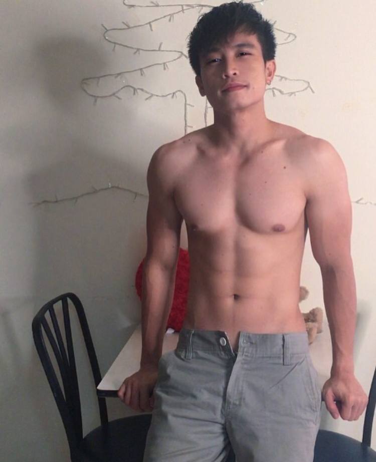 หล่อบ้างน่ารักบ้าง ๗๗
