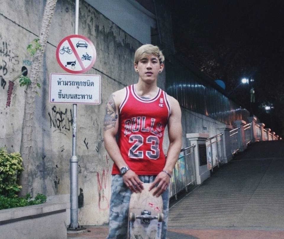 หล่อบ้างน่ารักบ้าง ๗๙