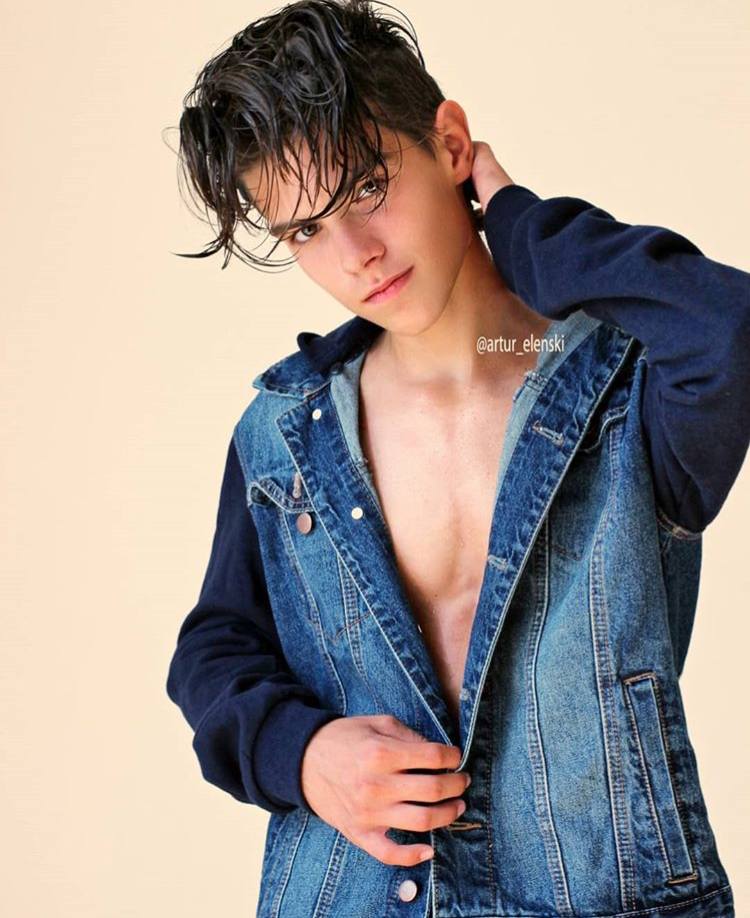 หล่อบ้างน่ารักบ้าง ๗๙