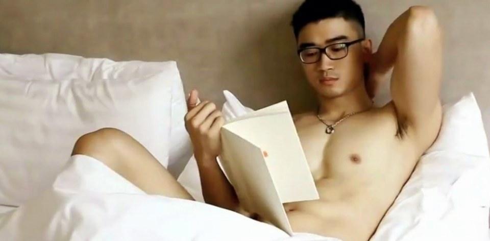 นั่งร่อน กับ นอนโยก