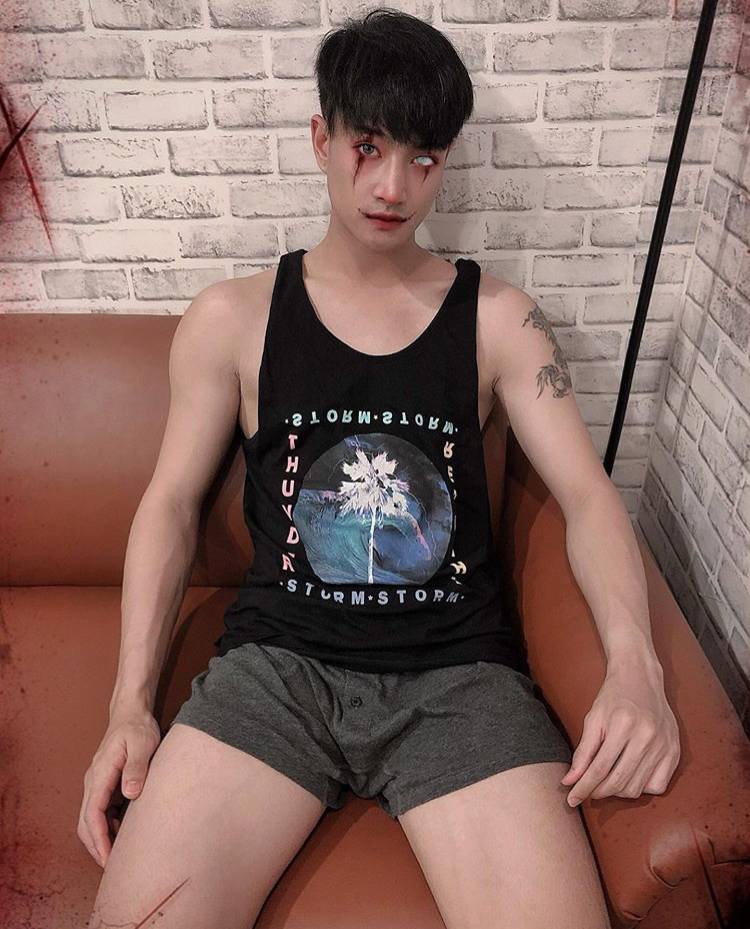 เก็บตก หน้าผี