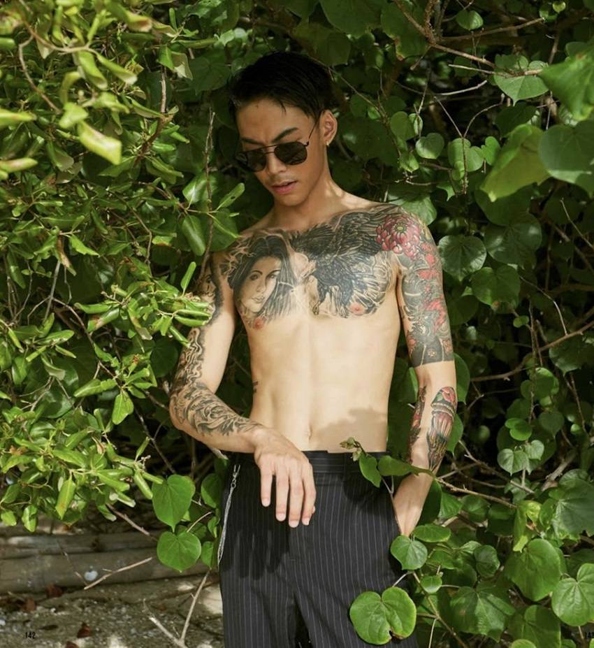 หนุ่มหล่อขึ้นปก 406.5