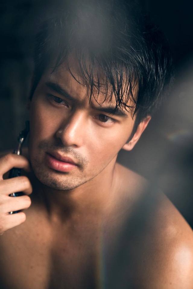 อ๊อฟ-ชนะพล @ ATTITUDE vol.2 no.22 December 2012