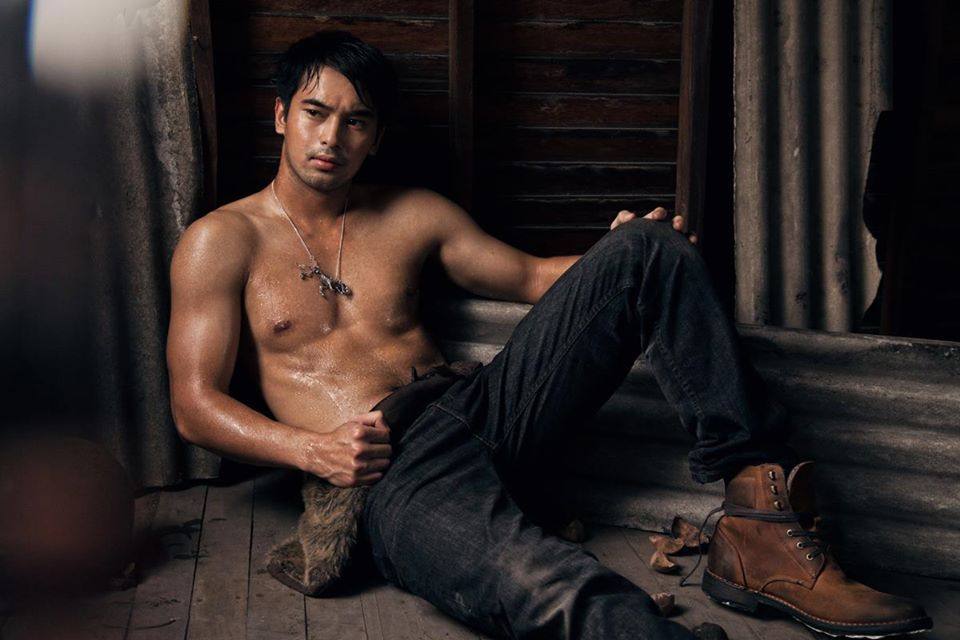 อ๊อฟ-ชนะพล @ ATTITUDE vol.2 no.22 December 2012