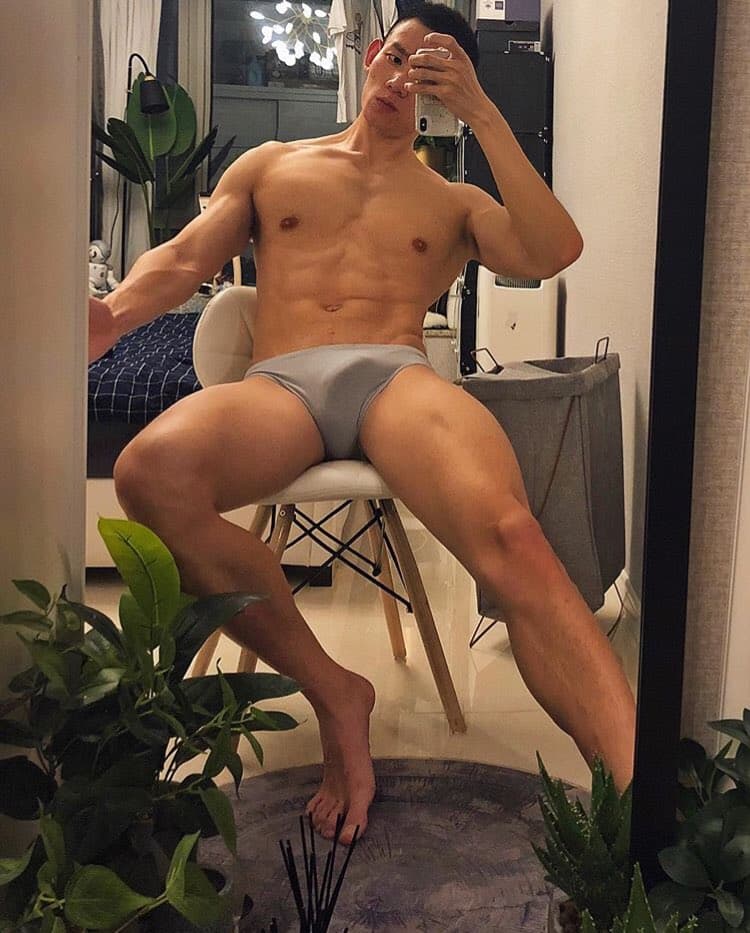 male body 200
