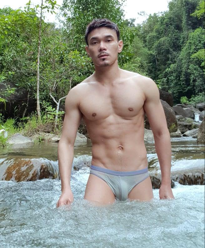 male body 200