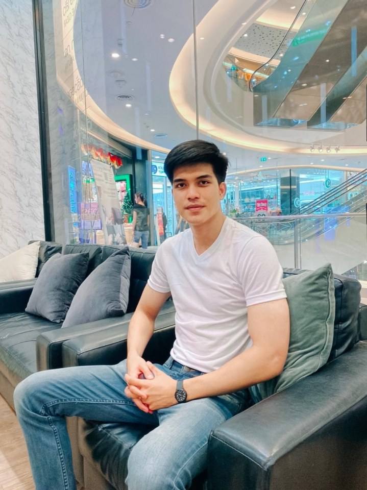 สุรศ เมืองแก้ว.